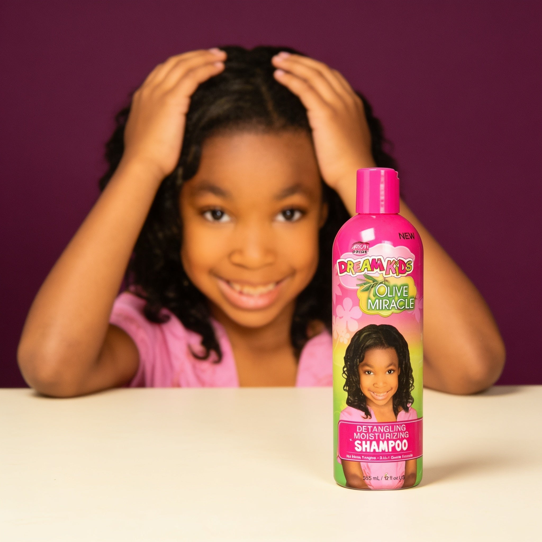 AFRICAN PRIDE Dream Kids Detangling Shampoo (12oz) - usage